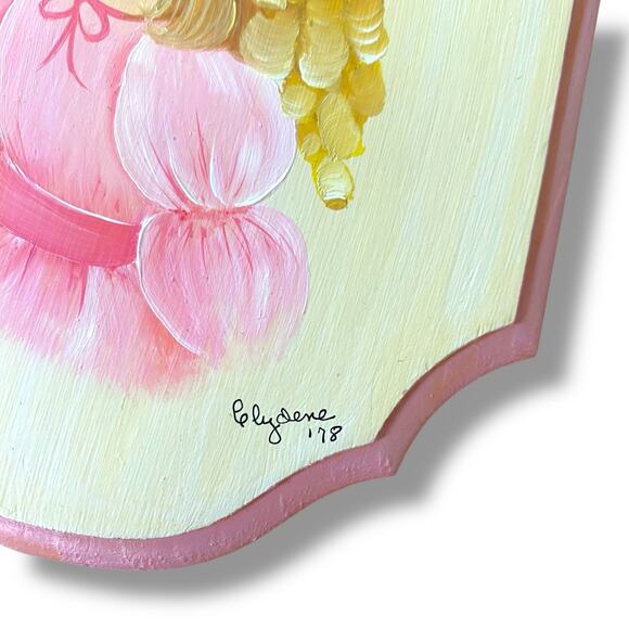 VTG 70s Wood Plaque Wall Art Hand Painted Blonde Hair Girl Portrait Curls Pink - Picture 5 of 9